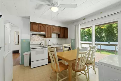 1090 South Drive, Merrick, NY 11566 - Photo 9