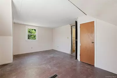 1090 South Drive, Merrick, NY 11566 - Photo 15