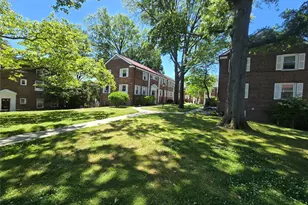 147-46 Village Rd, Briarwood, NY 11435 - Photo 23