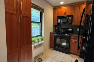 313 Main St, Roslyn, NY 11576 - Photo 7
