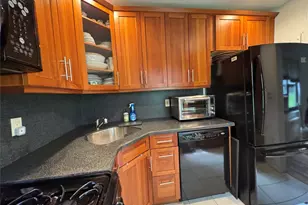 313 Main St, Roslyn, NY 11576 - Photo 9