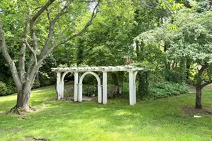 247 Barrett Rd, Lawrence, NY 11559 - Photo 9