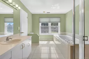 38 Lakebridge Dr S, Kings Park, NY 11754 - Photo 19