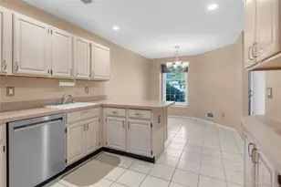 38 Lakebridge Dr S, Kings Park, NY 11754 - Photo 9