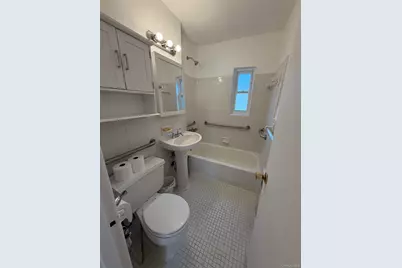 196-61 69th Avenue #1, Fresh Meadows, NY 11365 - Photo 5