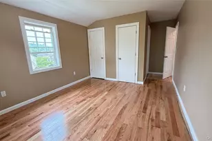 100-31 200th St, Hollis, NY 11423 - Photo 11