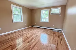 100-31 200th St, Hollis, NY 11423 - Photo 9