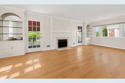 530 Washington Boulevard, Long Beach, NY 11561 - Photo 7