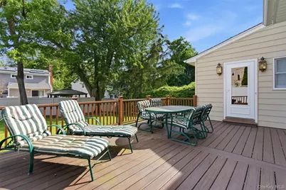7 Lawrence Court, Syosset, NY 11791 - Photo 29