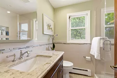 7 Lawrence Court, Syosset, NY 11791 - Photo 23