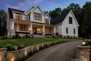 1349 Hanover St, Yorktown Heights, NY 10598 - Photo 3