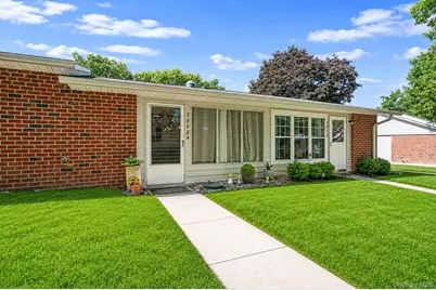 200 Newcastle Court #E, Ridge, NY 11961 - Photo 3