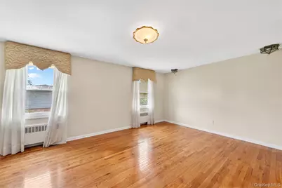 240 Pearl Street, Lawrence, NY 11559 - Photo 7