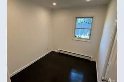322 N Virginia Avenue, Massapequa, NY 11758 - Photo 11