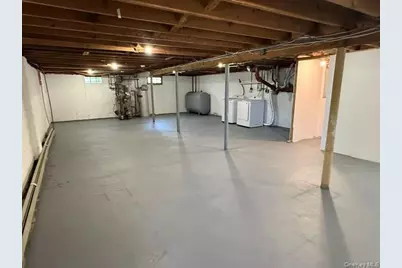 322 N Virginia Avenue, Massapequa, NY 11758 - Photo 15