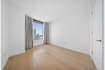 3 Court Square, Long Island City, NY 11101 - Photo 11