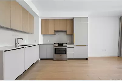 3 Court Square, Long Island City, NY 11101 - Photo 9
