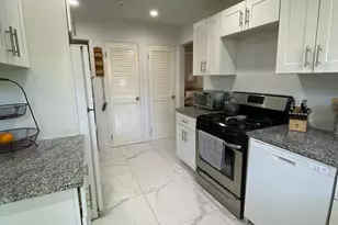 34 Inwood Rd, Port Washington, NY 11050 - Photo 7