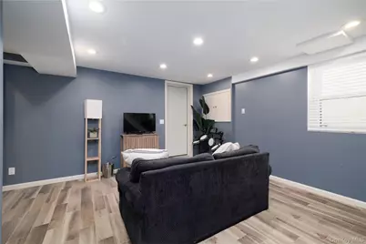 57 Island Parkway, Island Park, NY 11558 - Photo 17