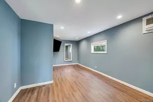11 Wagon Ln, Levittown, NY 11756 - Photo 7