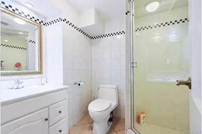 42 Beechwood Lane, New Hyde Park, NY 11040 - Photo 27