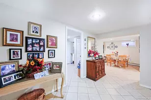 42 Beechwood Ln, New Hyde Park, NY 11040 - Photo 35