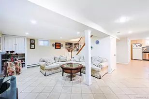 42 Beechwood Ln, New Hyde Park, NY 11040 - Photo 29