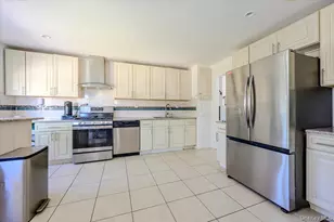 506 Cedarwood Dr, Cedarhurst, NY 11516 - Photo 11