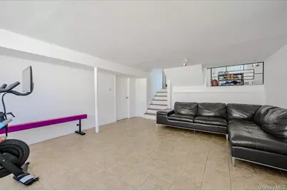 506 Cedarwood Drive, Cedarhurst, NY 11516 - Photo 9