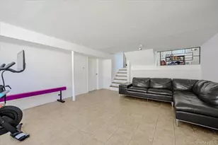 506 Cedarwood Dr, Cedarhurst, NY 11516 - Photo 9