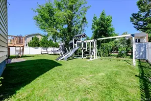 506 Cedarwood Dr, Cedarhurst, NY 11516 - Photo 23