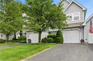 323 Erik Dr, East Setauket, NY 11733 - Photo 3
