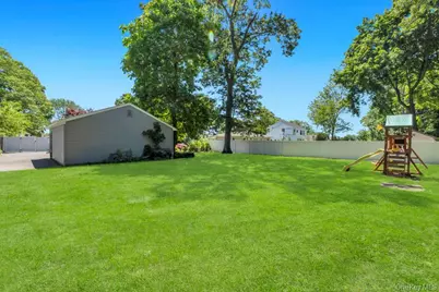120 Smithtown Polk Boulevard, Centereach, NY 11720 - Photo 35