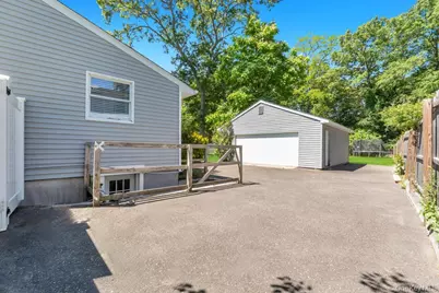 120 Smithtown Polk Boulevard, Centereach, NY 11720 - Photo 29
