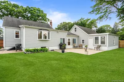 19 Roy Avenue, West Islip, NY 11795 - Photo 19