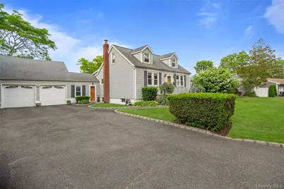 19 Roy Avenue, West Islip, NY 11795 - Photo 23
