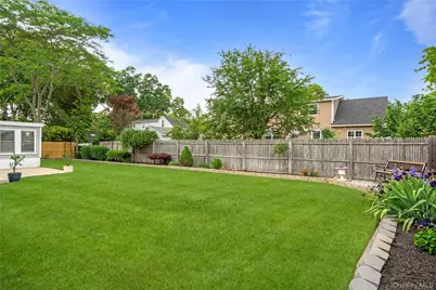 19 Roy Avenue, West Islip, NY 11795 - Photo 21
