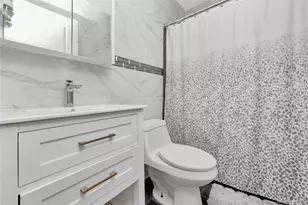 164-15 104th Rd, Jamaica, NY 11433 - Photo 13