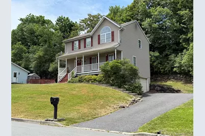 8 Walnut Lane, Middletown, NY 10940 - Photo 1