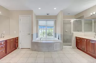 66 Canterbury Dr, Wading River, NY 11792 - Photo 37