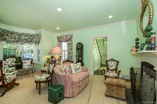 375 Hill St, Southampton, NY 11968 - Photo 9