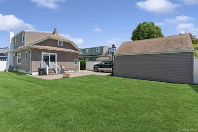 66 Kenny Avenue, Merrick, NY 11566 - Photo 21
