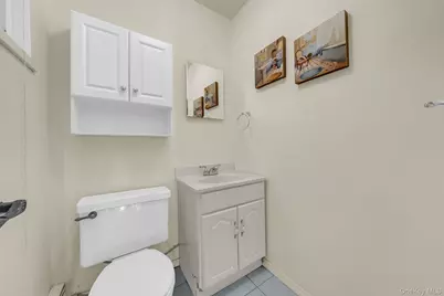 9 Nassau Avenue, West Babylon, NY 11704 - Photo 19