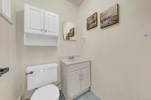 9 Nassau Ave, West Babylon, NY 11704 - Photo 19