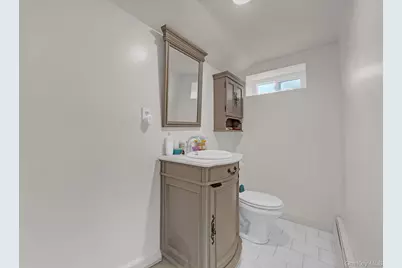 9 Nassau Avenue, West Babylon, NY 11704 - Photo 25