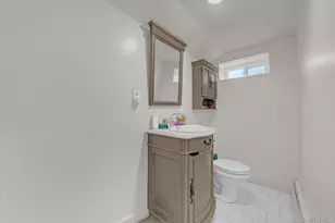 9 Nassau Ave, West Babylon, NY 11704 - Photo 25