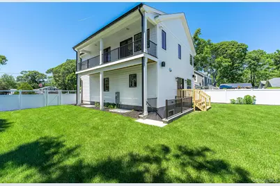 405 S Oakwood Drive, Laurel, NY 11948 - Photo 45