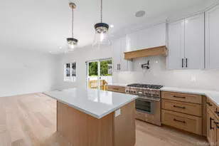 405 S Oakwood Dr, Laurel, NY 11948 - Photo 23