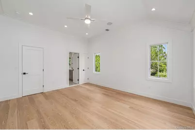 405 S Oakwood Drive, Laurel, NY 11948 - Photo 39