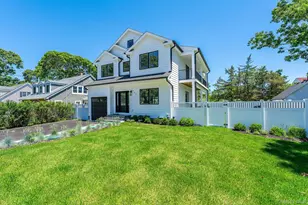 405 S Oakwood Dr, Laurel, NY 11948 - Photo 3